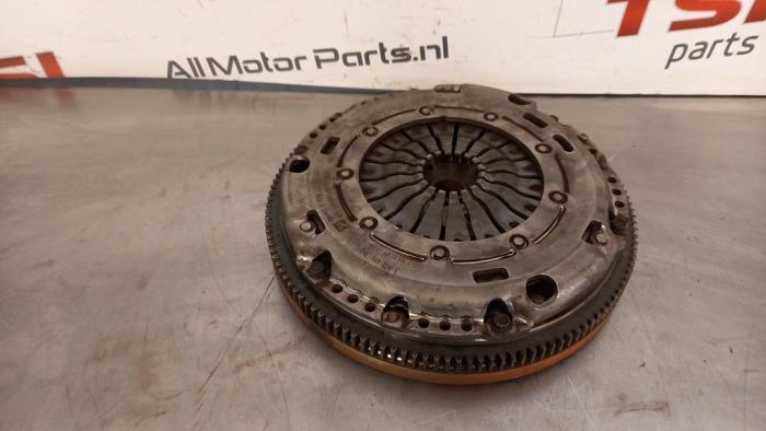 Koppelingsset (compleet) van een Volkswagen Golf, Auto-onderdelen, Transmissie en Toebehoren, Volkswagen, Gebruikt, 3 maanden garantie