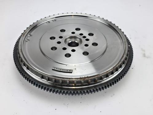 Dubbele massa vliegwiel van een Mercedes S-Klasse, Auto-onderdelen, Motor en Toebehoren, Mercedes-Benz, Nieuw, 6 maanden garantie