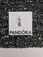 Charms Pandora Love, Bijoux, Sacs & Beauté, Bracelets à breloques, Comme neuf, Pandora, Argent, Avec strass