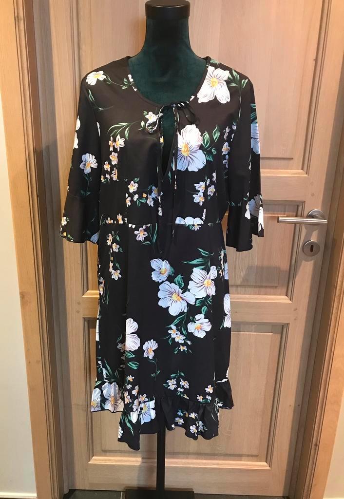 Jurk maat XL, Kleding | Dames, Jurken, Nieuw, Maat 46/48 (XL) of groter, Zwart, Ophalen of Verzenden