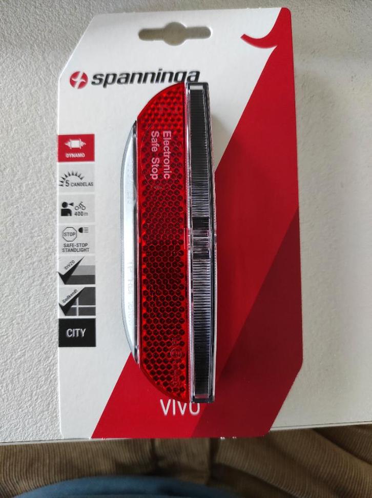 Achterlamp (bagagedrager) - dynamo, Vélos & Vélomoteurs, Accessoires vélo | Éclairage de vélo, Phare arrière, Neuf, Dynamo, Résistant à l'eau