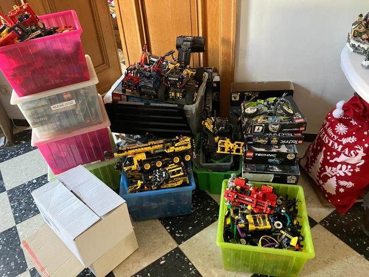Lego technic origineel  veel  zie foto's alleen technic, Enfants & Bébés, Jouets | Duplo & Lego, Utilisé, Lego, Enlèvement