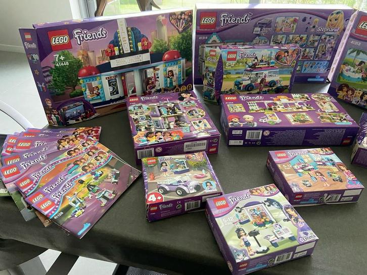 Lege LEGO Friends dozen + instructieboekjes, Hobby en Vrije tijd, Verzamelkaartspellen | Yu-gi-Oh!, Zo goed als nieuw, Ophalen of Verzenden