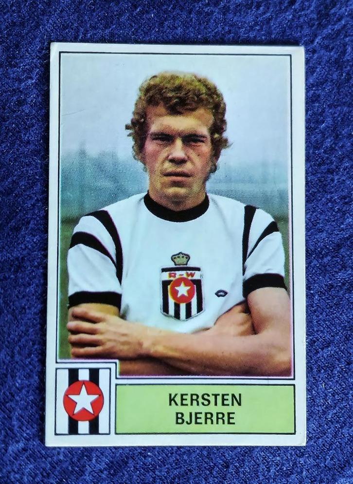 Panini sticker card voetbal  ' FB 1972 - Kersten Bjerre ', Verzamelen, Sportartikelen en Voetbal, Nieuw, Poster, Plaatje of Sticker