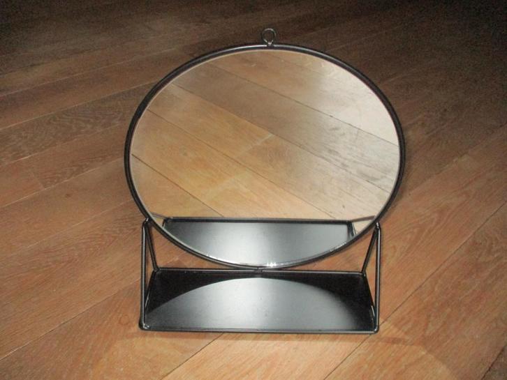 Ronde hangspiegels 33 cm met schapje  metaal frame , Maison & Meubles, Accessoires pour la Maison | Miroirs, Comme neuf, Moins de 50 cm
