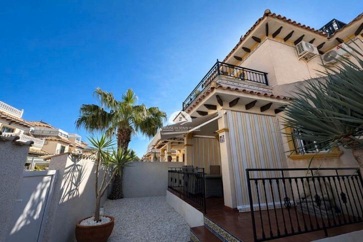 Maison d'angle rénovée/Cabo Roig, Immo, Étranger, Espagne, Maison d'habitation, Autres