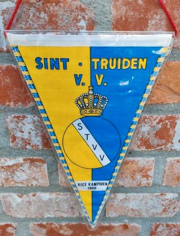 Sint-Truiden VV STVV voetbal 1960-70s vintage wimpel vaantje beschikbaar voor biedingen