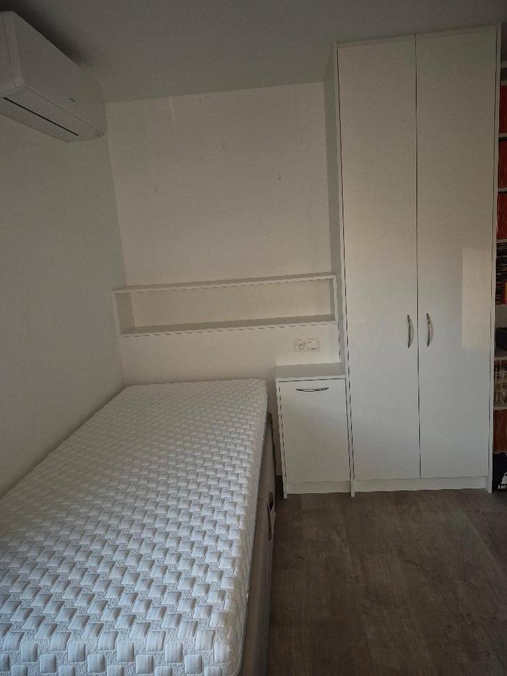 Maatkasten leefruimte koken/slapen/wonen met ingebouwde app., Huis en Inrichting, Complete inboedels, Ophalen