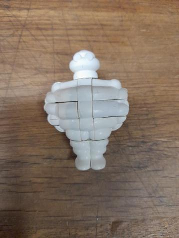 Oude Michelin Bibendum-puzzel beschikbaar voor biedingen