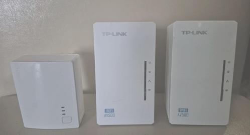 Tp-link TL-WPA4220T KIT WIFI EXTENDER VIA POWERLINE, Computers en Software, Netwerk switches, Zo goed als nieuw, Ophalen of Verzenden