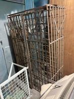 Vintage metalen wijnrek voor minstens 100 flessen, Huis en Inrichting, Woonaccessoires | Wijnrekken, Ophalen, Gebruikt, 25 flessen of meer