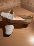 Damesschoenen wit (Cypres) maat 40,5, Kleding | Dames, Cypres, Ophalen of Verzenden, Gedragen, Wit
