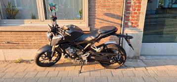 Honda Cb 125 r 1800km nieuwstaat beschikbaar voor biedingen