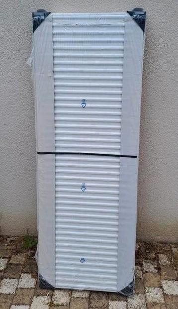Horizontale radiator van 500 x 1400 mm gekocht bij Omnitech beschikbaar voor biedingen