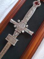 NOBLE COLLECTION Harry Potter épée de Godric Gryffondor., Enlèvement ou Envoi, Neuf, Réplique