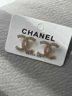 Chanel oorbellen nieuw goud diamant, Handtassen en Accessoires, Oorbellen, Met strass, Nieuw, Ophalen of Verzenden, Knopjes of Stekers