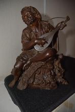 statue de joueur de lyre, Enlèvement