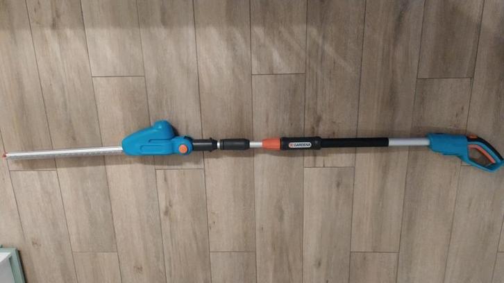 Telescopische heggenschaar gardena batterij niet meegeleverd, Tuin en Terras, Heggenscharen, Zo goed als nieuw, Accu, Ophalen