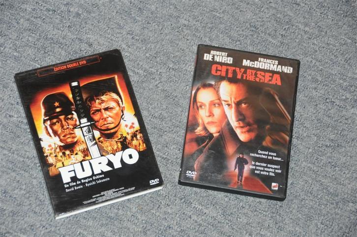 LOT de 2 DVD ORIGINAUX - FURYO et CITY BY THE SEA, Cd's en Dvd's, Dvd's | Overige Dvd's, Zo goed als nieuw, Ophalen of Verzenden