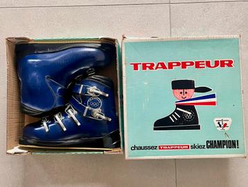 Retro skibotten beschikbaar voor biedingen