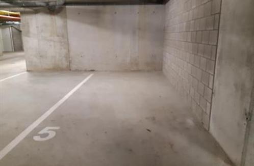 Terug in prijs verlaagd: ondergrondse garagestaanplaats Haas, Immo, Garages en Parkeerplaatsen, Provincie Oost-Vlaanderen