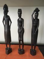 Afrikaans houtsnijwerk : man, vrouw, dochter, Ophalen of Verzenden