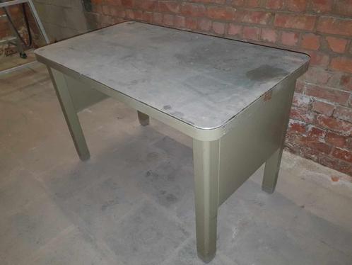 Antieke vintage metalen burelen, Antiek en Kunst, Antiek | Gereedschap en Instrumenten, Ophalen