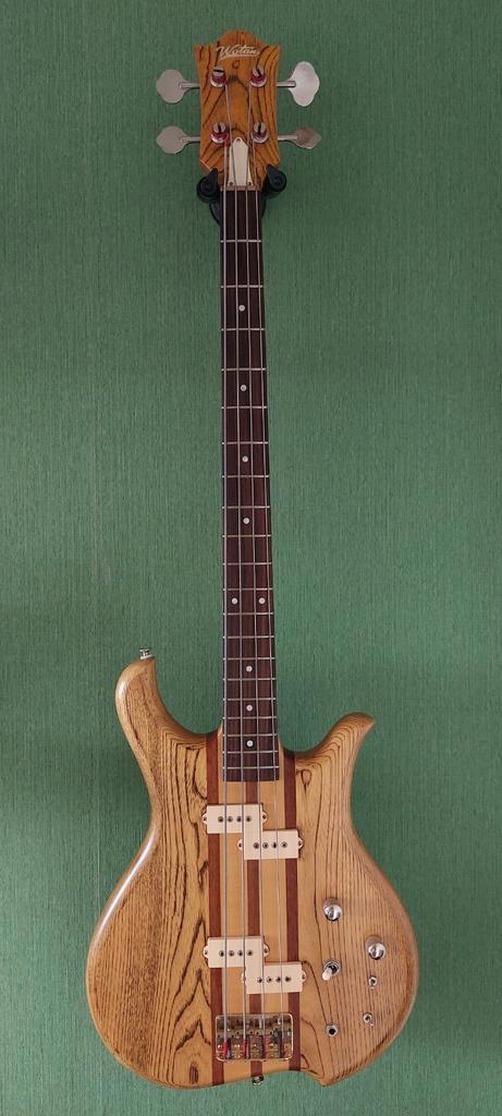 Wotan Basgitaar Japan 1980, Muziek en Instrumenten, Snaarinstrumenten | Gitaren | Bas, Zo goed als nieuw, Elektrisch, Ophalen