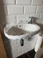 Lavabo + kraan voor toiletje in klassieke stijl, Huis en Inrichting, Ophalen, Gebruikt, Wasbak of Wastafel