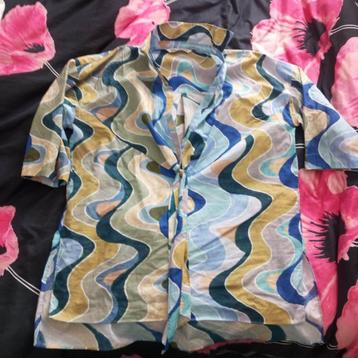 tuniek beschikbaar voor biedingen