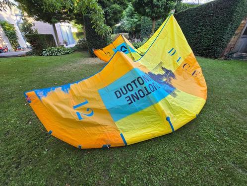 Duotone Dice 12m + Duotone bar + Naish board, Watersport en Boten, Kitesurfen, Zo goed als nieuw, Kitesurf-set, 12 m², Twintip