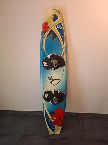 Planche de kitesurf F-One, Enlèvement, Comme neuf