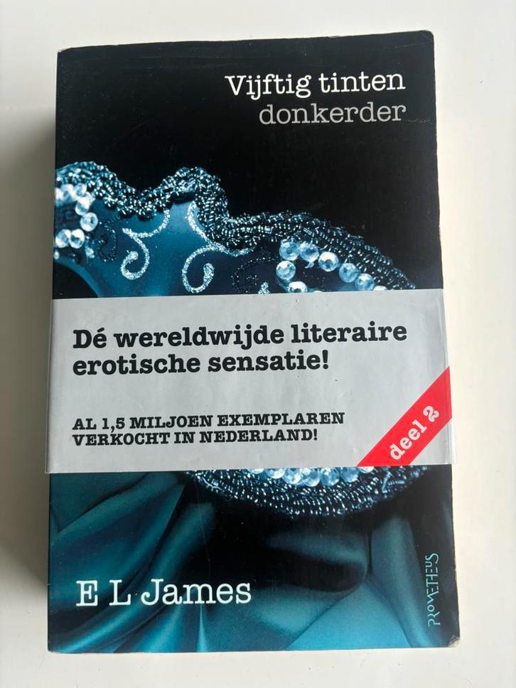 E.L. James - Vijftig tinten donkerder, Boeken, Literatuur, Zo goed als nieuw, Amerika, Ophalen of Verzenden