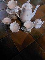 Service à café ancien (1860-1980) en porcelaine blanche, Antiek en Kunst, Antiek | Servies compleet, Ophalen