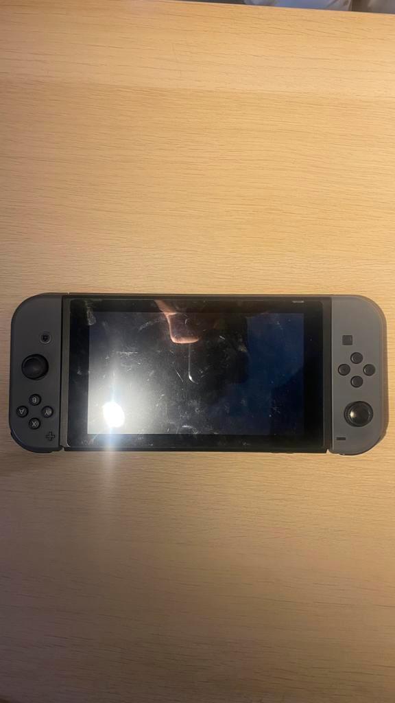 Nintendo switch 1, Consoles de jeu & Jeux vidéo, Consoles de jeu | Nintendo Switch, Utilisé, Switch Original, Avec 2 manettes