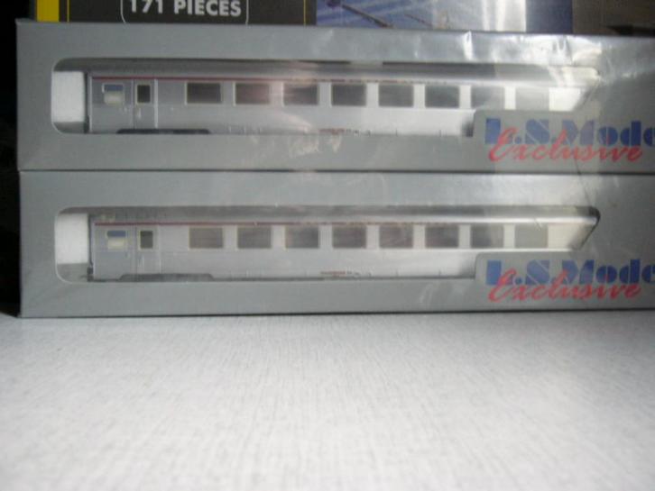 LS MODELS 43001set de 2 voitures mistral 69 A8TU sncb ho dc, Hobby & Loisirs créatifs, Trains miniatures | HO, Neuf, Wagon, Autres marques
