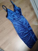 Donkerblauwe jurk met strass, Vêtements | Femmes, Robes, Taille 36 (S), Bleu, Sous le genou, Enlèvement ou Envoi