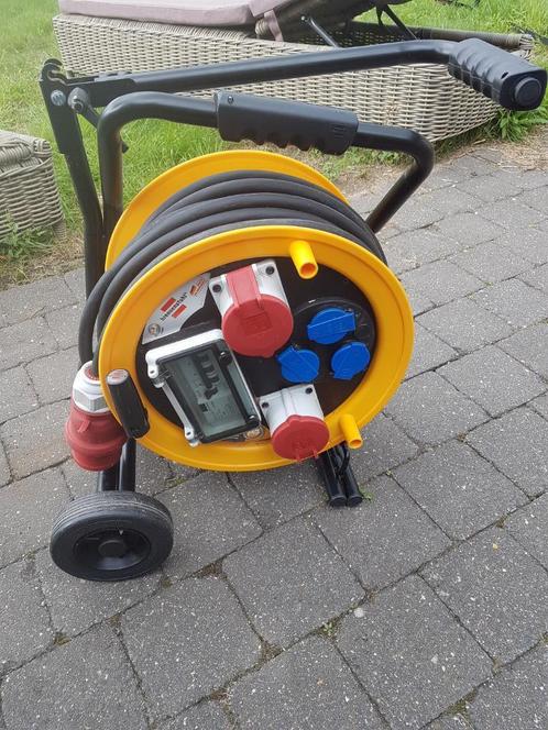 Brennenstuhl Professional Brobusta CEE 2 FI IP44 kabelhaspel, Doe-het-zelf en Bouw, Elektriciteit en Kabels, Zo goed als nieuw