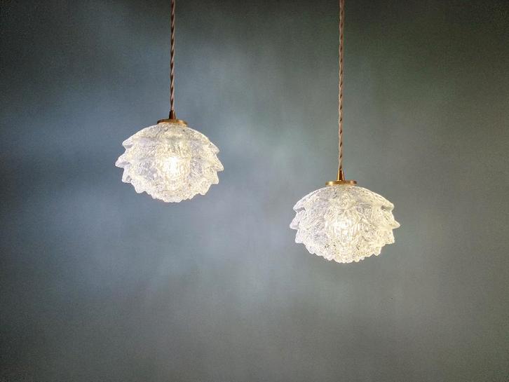 Paire de suspensions en verre transparent givré, 1960, Antiquités & Art, Antiquités | Éclairage, Enlèvement ou Envoi