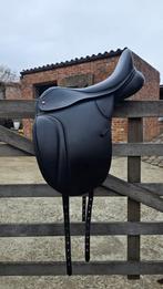 zadel dressuur Thorowgood T8 High Wither 18", Dieren en Toebehoren, Paarden en Pony's | Zadels, Ophalen, Zo goed als nieuw, Dressuur