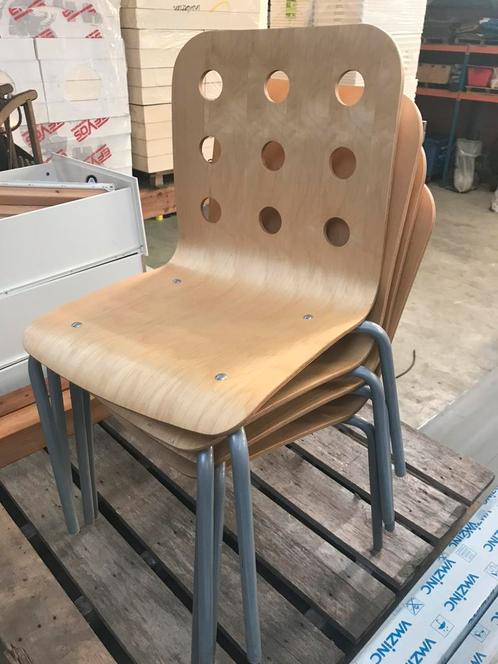 4 houten stoelen, modern design, Huis en Inrichting, Stoelen, Zo goed als nieuw, Vier, Hout, Bruin, Ophalen