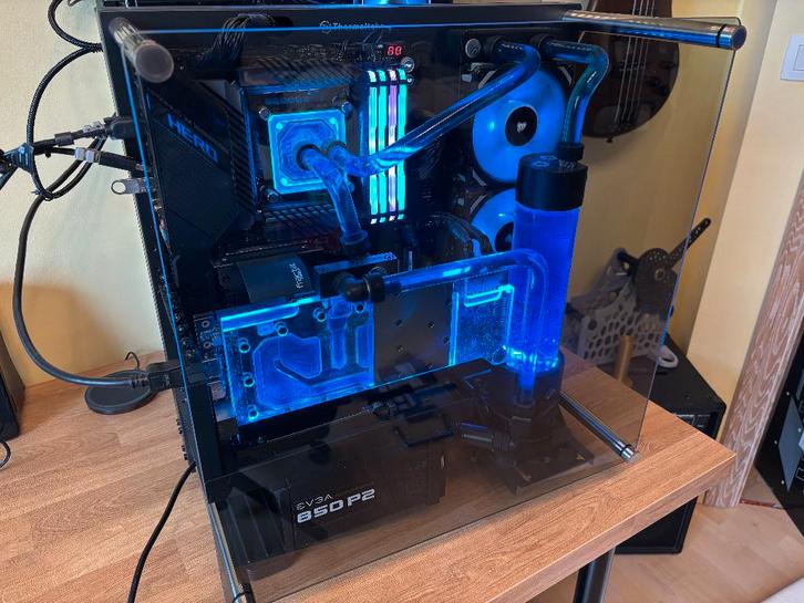 Gaming PC - Waterkoeling, i7 10700K, RTX 2080TI, Computers en Software, Desktop Pc's, Gebruikt, 4 Ghz of meer, SSD, 32 GB, Met videokaart