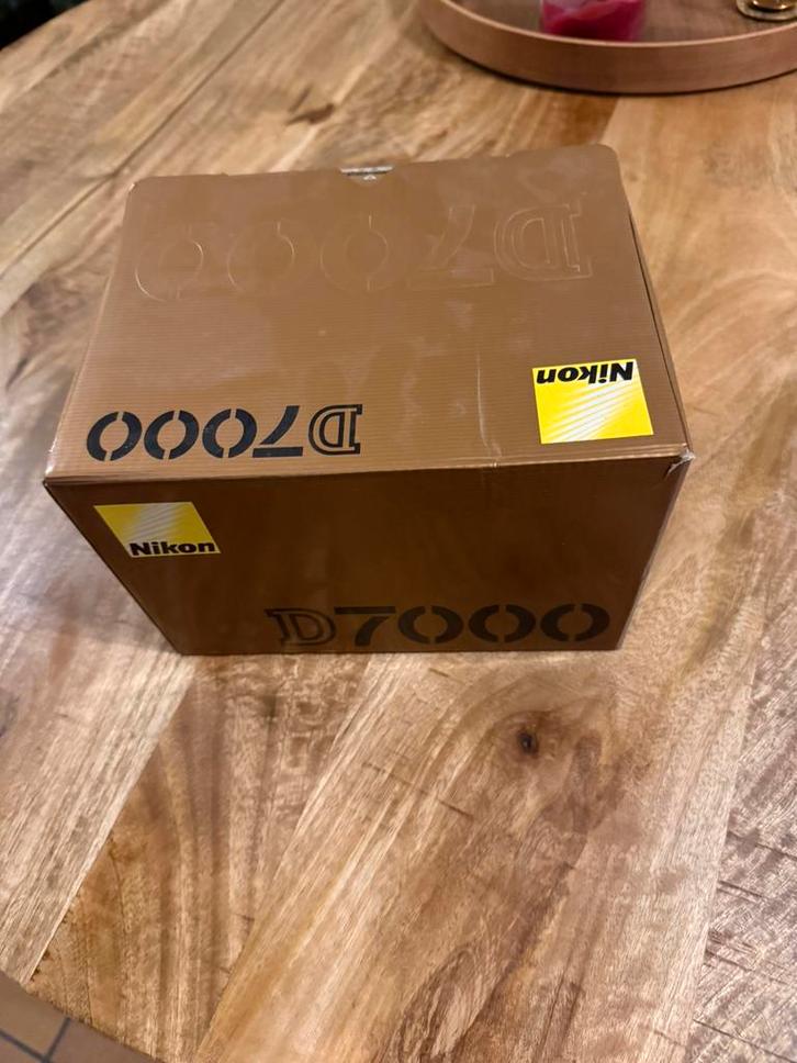 Nikon D7000 / camera + lens en batterij lader, Computers en Software, Interne voedingen, Zo goed als nieuw, Ophalen