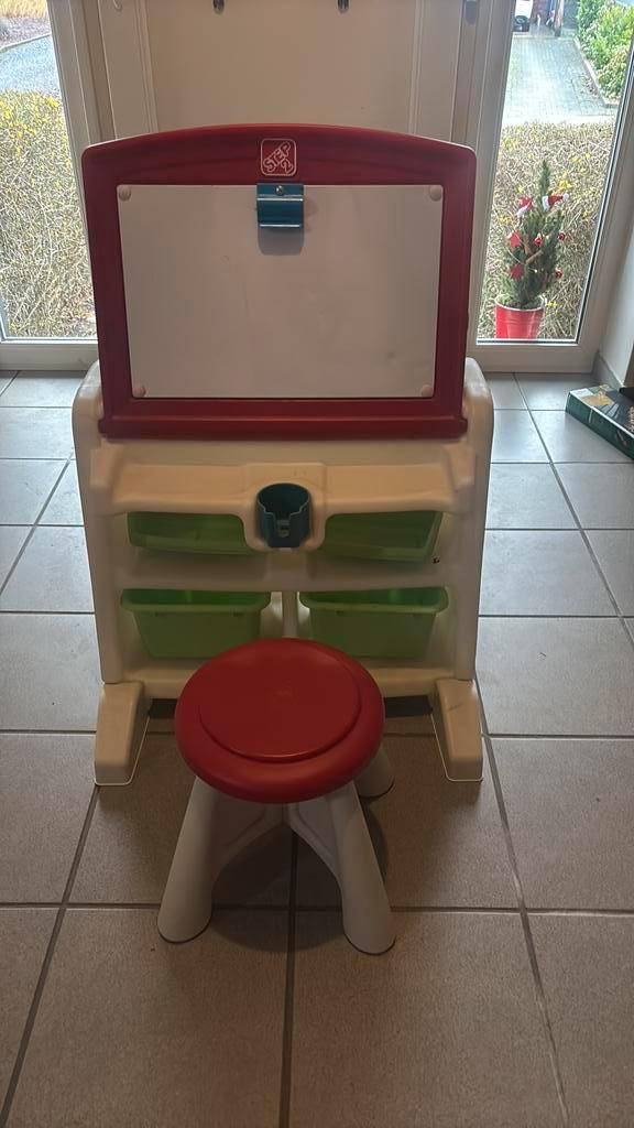 Step2 speeltafel + krukje en whiteboard, Kinderen en Baby's, Speelgoed | Speelkeukens, Gebruikt, Kunststof, Ophalen