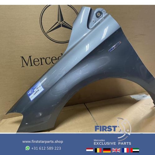 W242 W246 B KLASSE ZIJSCHERM LINKS 2018-2022 GRIJS origineel, Auto-onderdelen, Carrosserie, Spatbord, Mercedes-Benz, Links, Gebruikt