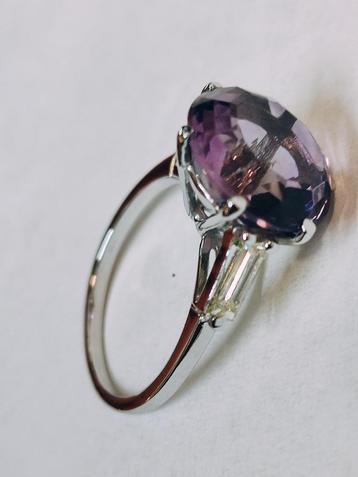 Cocktail ring met amethyst en 5,85 diamanten 0,57kt beschikbaar voor biedingen