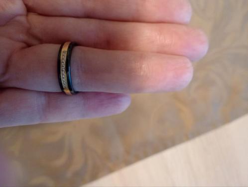 Trouwring met diamanten, Handtassen en Accessoires, Ringen, Zo goed als nieuw, Geel, Ophalen of Verzenden