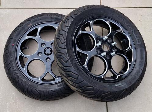 Exclusieve set velgen met banden vespa GTS/​GTS/GT NIEUW, Motoren, Accessoires | Overige, Nieuw, Ophalen of Verzenden