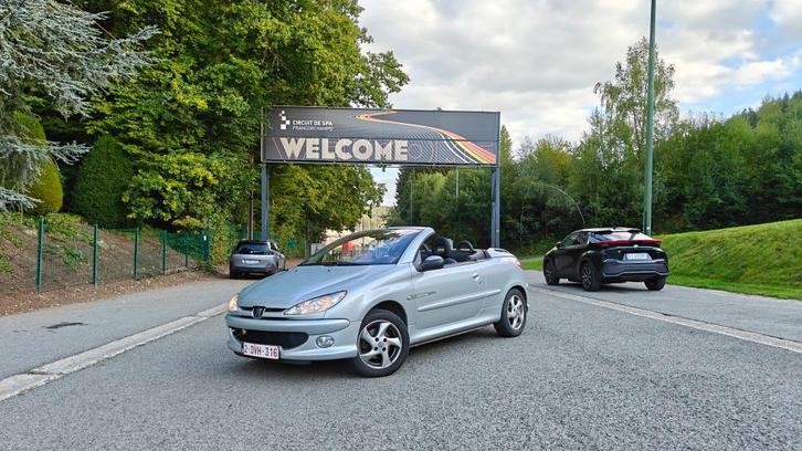 Peugeot 206cc Quiksilver 1.6, Autos, Peugeot, Particulier, ABS, Airbags, Air conditionné, Alarme, Bluetooth, Ordinateur de bord