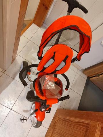 Poussette tricycle DVBABY beschikbaar voor biedingen